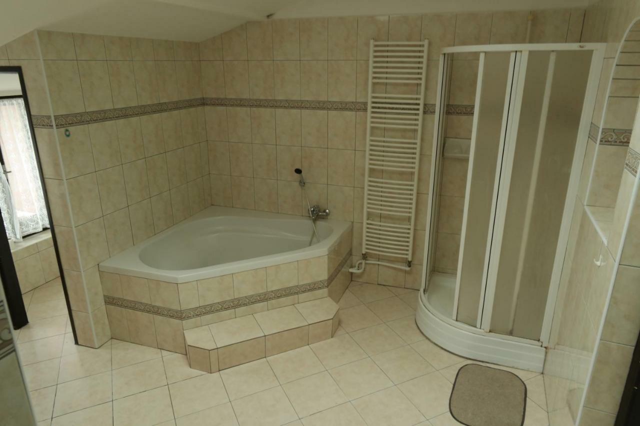 Apartmany Sedek Roprachtice 外观 照片